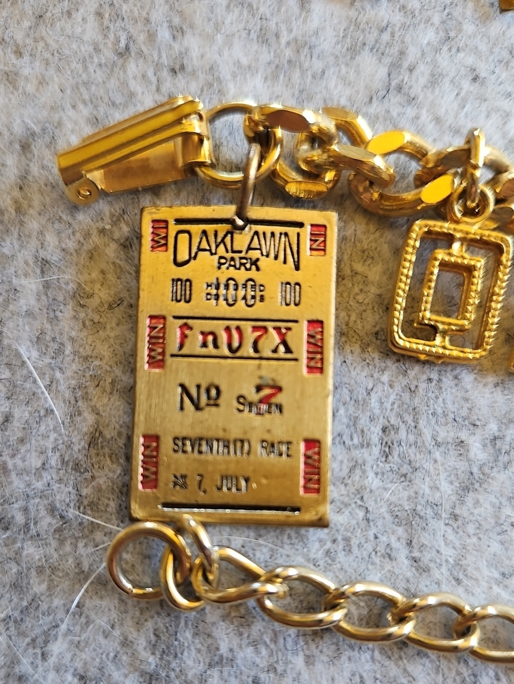Vintage Gold-Tone Charm Nameplate Bracelets - Canada Washington DC & More - Picture 4 of 8